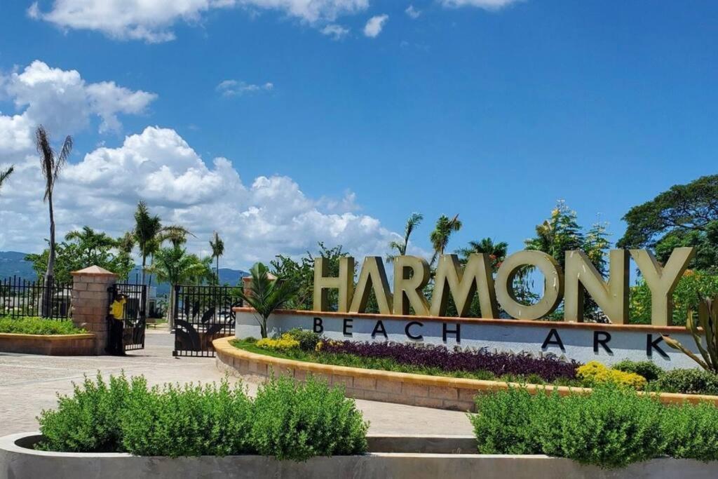 Falcon Islandview - Airport Pickup Available - 24Security Montego Bay Exteriér fotografie